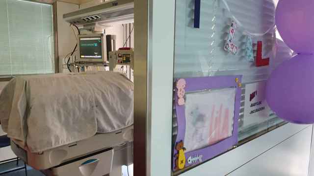 Imagen de una camilla del Hospital Parc Taulí de Sabadell (Barcelona)