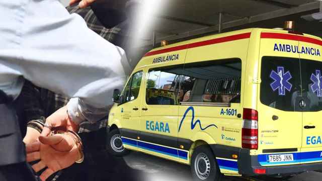 Una detención anterior de los Mossos y una ambulancia de  Egara