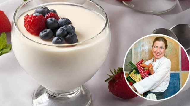 Fotomontaje de Ada Parellada y una mousse de yogur