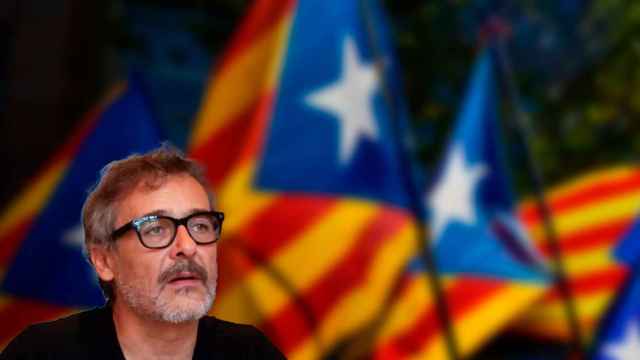 Creación con Santi Balmes y banderas independentistas
