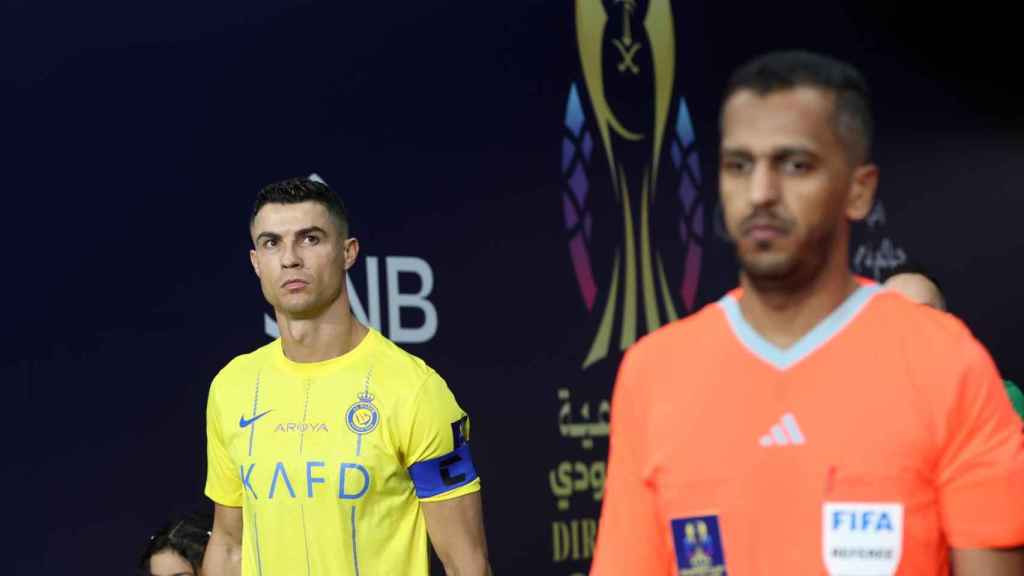 Cristiano Ronaldo y el árbitro que lo expulsó de la Supercopa