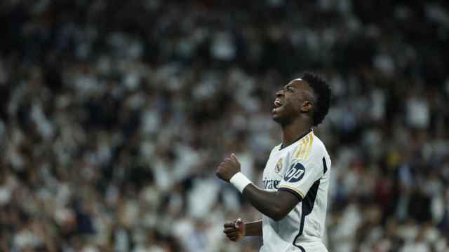 Vinicius lamenta una ocasión perdida por el Real Madrid ante el City