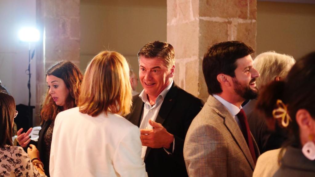 El presidente de Pimec, Antonio Cañete (i), y el presidente de la UFEC, Gerard Esteva