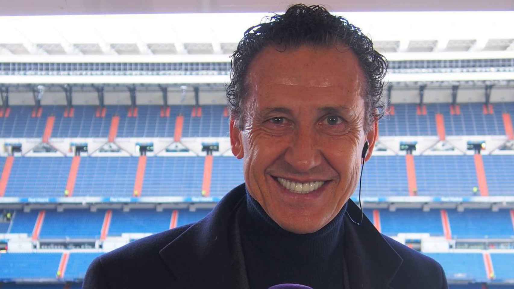 El gran damnificado de Xavi contra el PSG recoge los elogios de Valdano, ídolo madridista