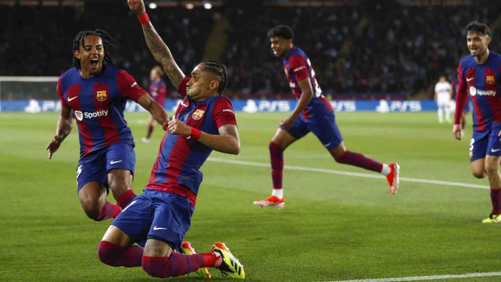 Raphinha celebra su gol al PSG