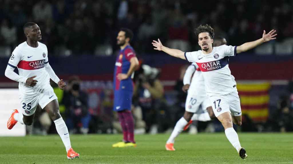 Vitinha celebra su gol