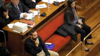 Rosa Peral (d) y Albert López (i), los dos agentes de la Guardia Urbana de Barcelona acusados de matar a un compañero