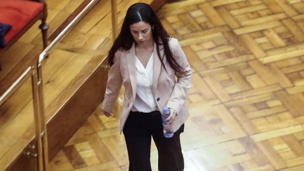 Rosa Peral passa davant d'Albert López durant el judici