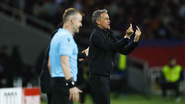 Luis Enrique dirige al PSG contra el Barça en Montjuïc