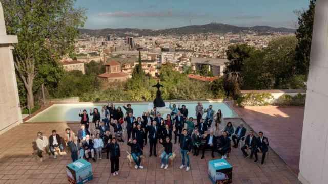 Instituciones y representantes de ACE Barcelona, en la presentación de la Regata Cultural impulsada en el marco de la America's Cup