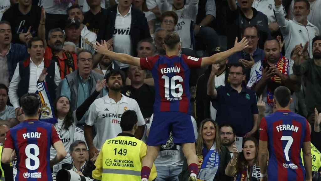 Fermín celebra su gol en el Bernabéu