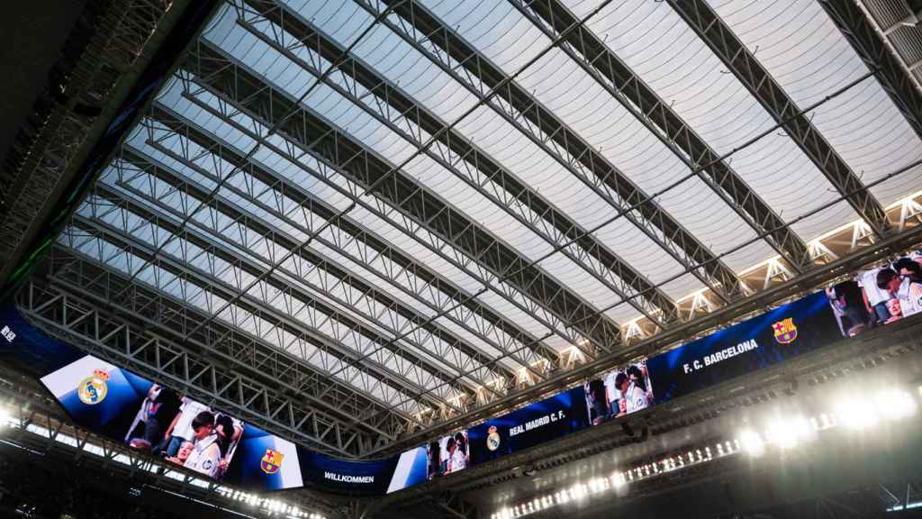 La coberta retràctil de l'estadi Santiago Bernabéu