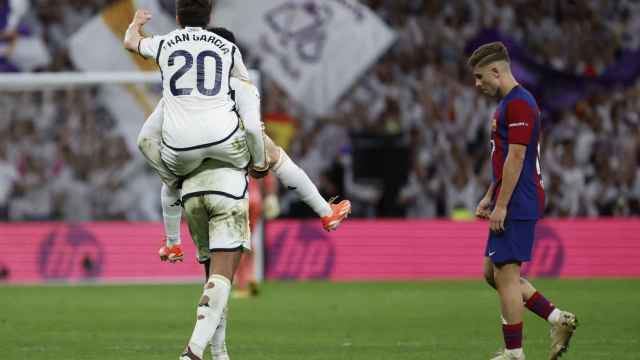 Fermín López, cabizbajo tras el gol de Jude Bellingham