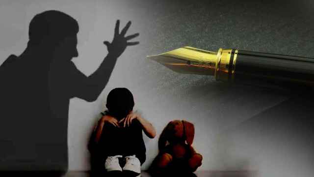 Montaje de un hombre agrediendo a un menor