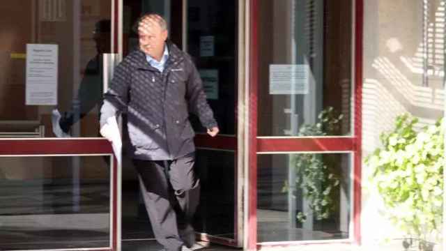Pere Figuereda, exalcalde de Anglès, saliendo de declarar por el 'caso Fàbrica Burés'