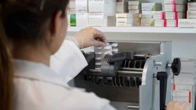 Imagen de un robot de Farmadosis, una de las empresas salpicadas por el pulso