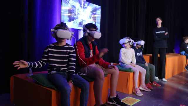 Varios niños participan en el II festival 'Tech&Play'