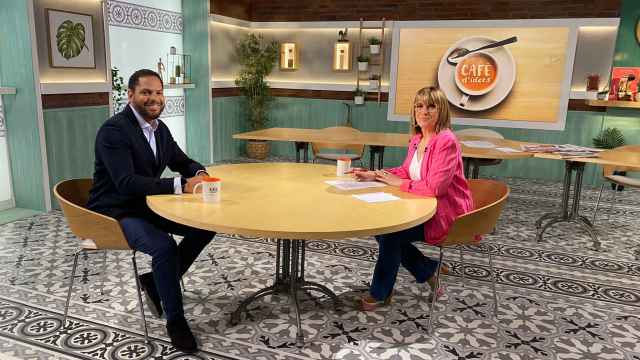 Ignacio Garriga y Gemma Nierga en el plató de 'Cafè d'Idees'