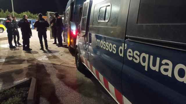Agentes de los Mossos d'Esquadra en un operativo