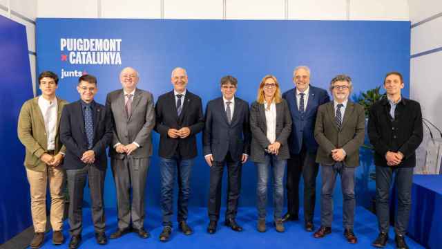 Rectores de las universidades públicas catalanas reunidos con el prófugo Puigdemont en Francia