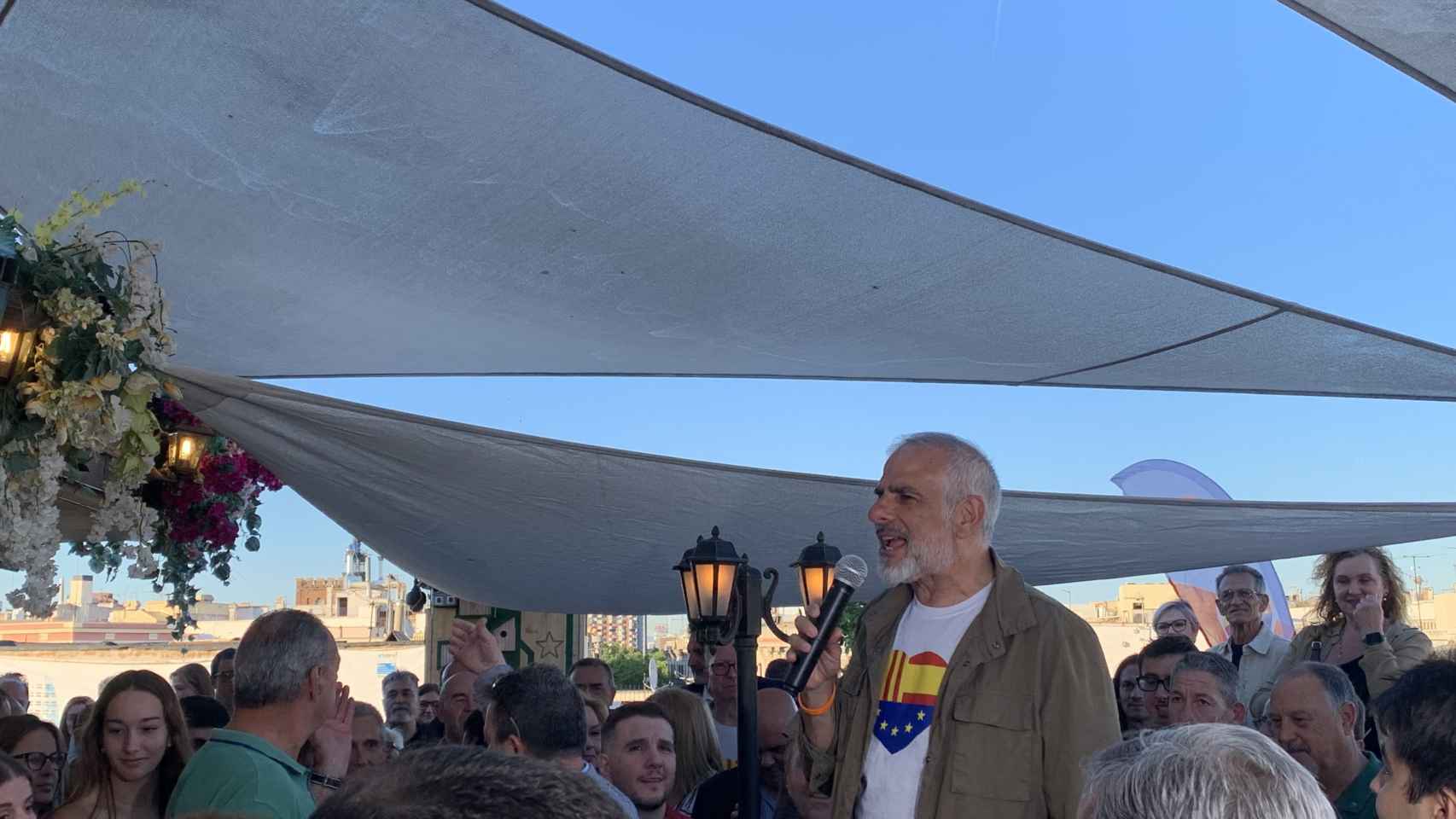 Carlos Carrizosa en el acto final de campaña de Cs