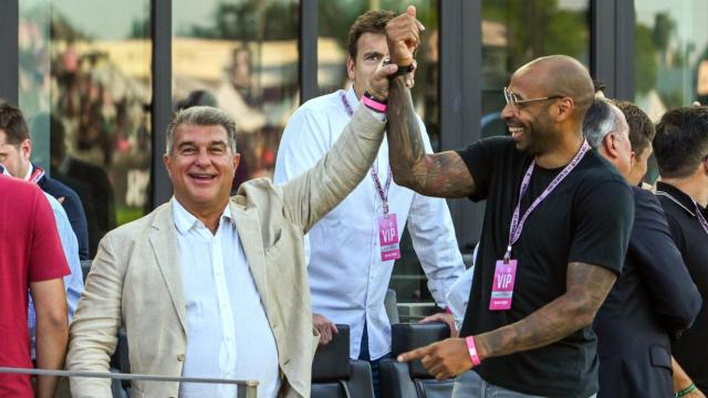 Joan Laporta, junto a Thierry Henry, en un amistoso del Barça en Estados Unidos