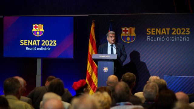 Joan Laporta, presidente del Barça, en una reunión ordinaria con el senado