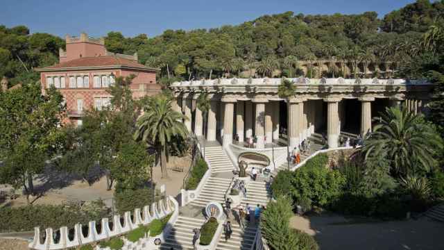 Imagen de la escalinata del Park Güell de Barcelona