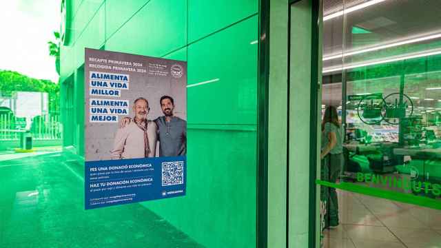 Cartel de la Recogida Primavera en un supermercado de Mercadona