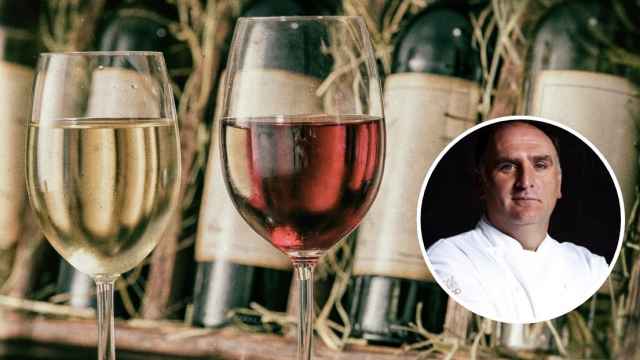 Fotomontaje de copas de vino y José Andrés