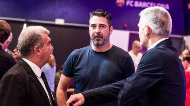 Joan Laporta, Juan Carlos Navarro y Enric Masip, en el Auditori 1899 del Barça