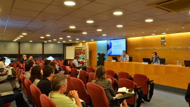 Jornada de la APCE y Endesa, sobre los puntos de carga de coches eléctricos