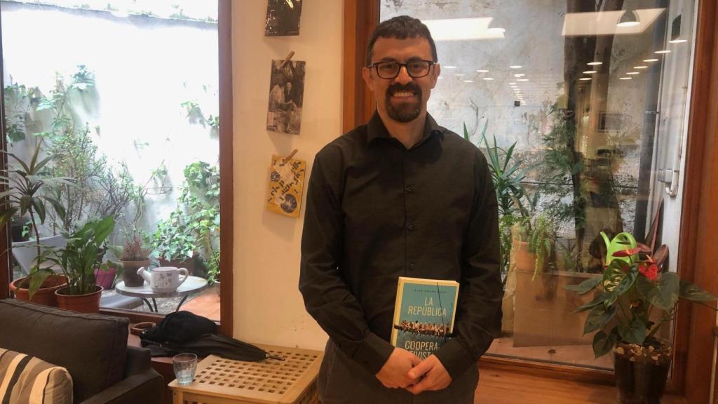 Alex Gourevitch, en la librería Documenta