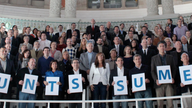 Alícia Sánchez-Camacho, junto a los candidatos del PP de Cataluña en las elecciones autonómicas de 2012