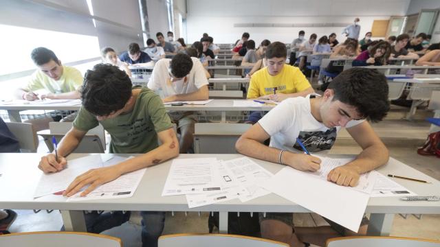 Estudiantes en la selectividad