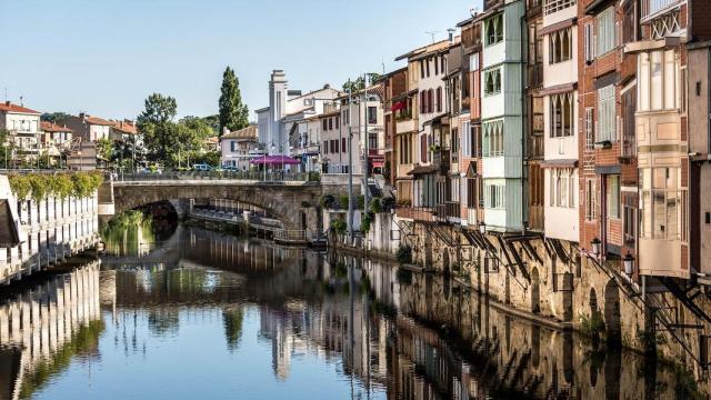 Localidad de Castres, Occitania