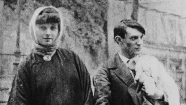 Pablo Picasso y Fernande Olivier fotografiados en Montmartre, París, 1904