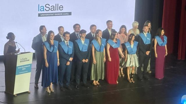 Blanca Sorigué , junto a la promoción de los Grados de Business & Management de La Salle - URL