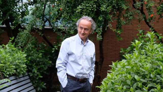 José Carlos Llop en la Biblioteca Infanta Luisa de Sevilla