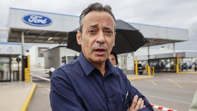 El presidente del comité de empresa de Ford Almussafes y secretario general de UGT-Ford, Carlos Faubel, en la fábrica de Ford