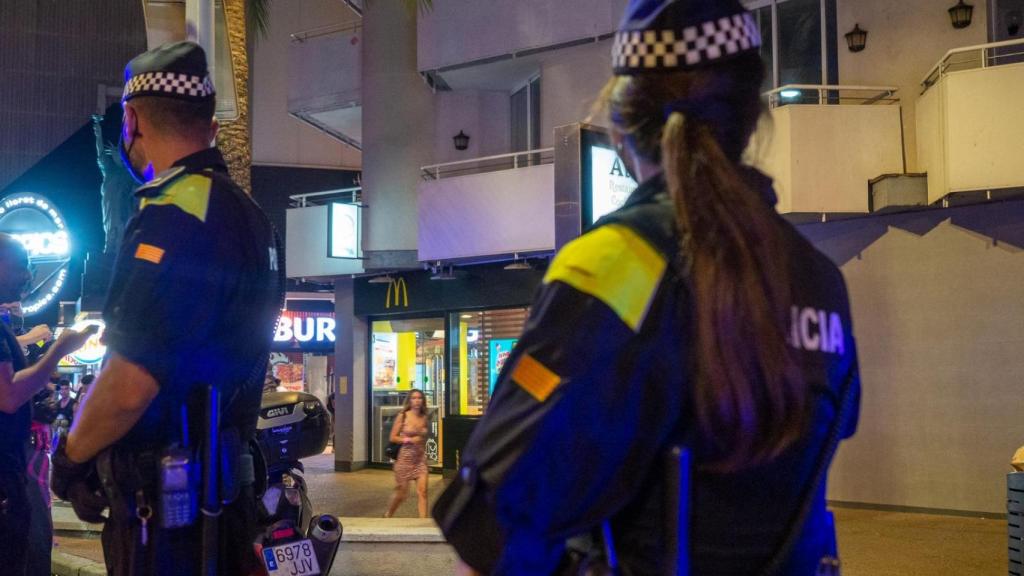 Agentes de la Policía Local de Lloret de Mar