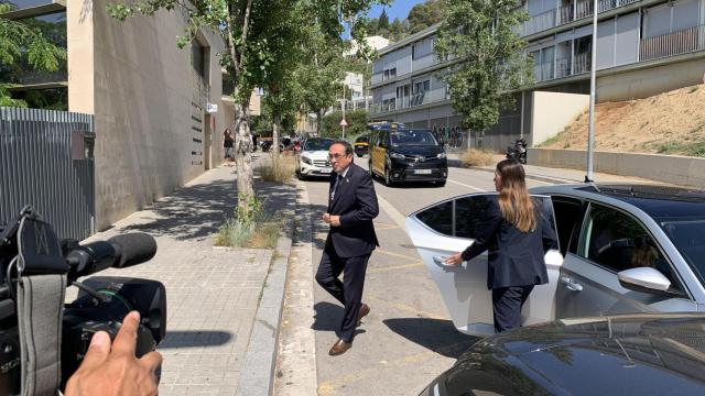 El presidente del Parlament, Josep Rull, en el funeral de Marta Ferrusola