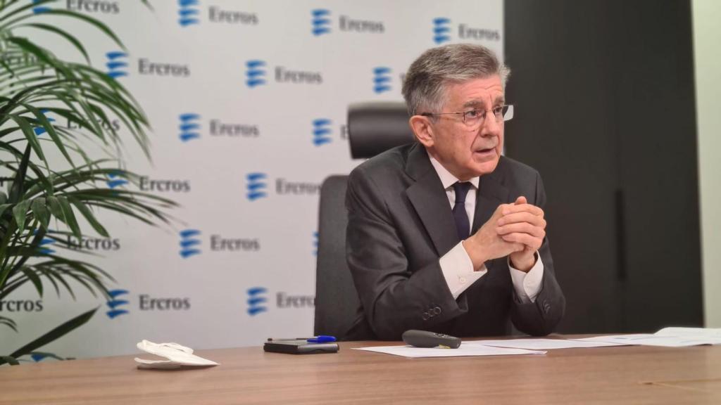El president d’Ercros, Antonio Zabalza, durant la roda de premsa el 2022