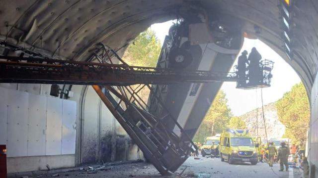 Autobús accidentado en la C-32