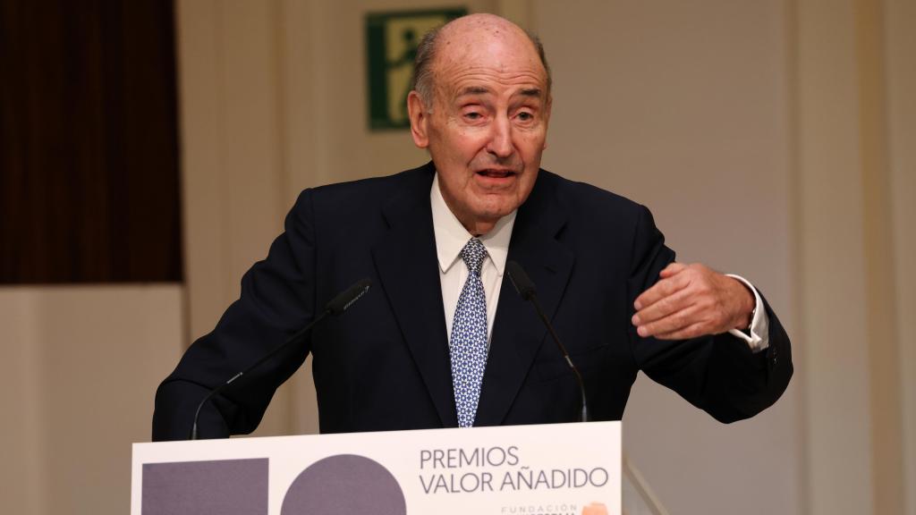 Imagen de archivo del abogado Miquel Roca Junyent