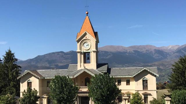 Exterior del Ayuntamiento de Das (La Cerdanya)