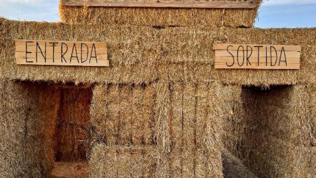 Este espectacular laberinto de Cataluña está hecho de paja