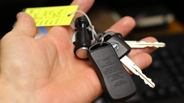 Llaves con mando a distancia de un coche