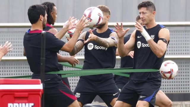 Gundogan y Lewandowski en el entrenamiento del Barça previo al partido contra el Valencia