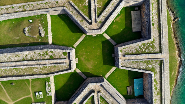 Simulación de una fortificación militar generado con IA